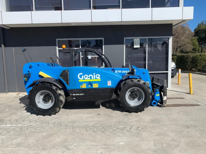 Used Telehandler Genie GTH3007